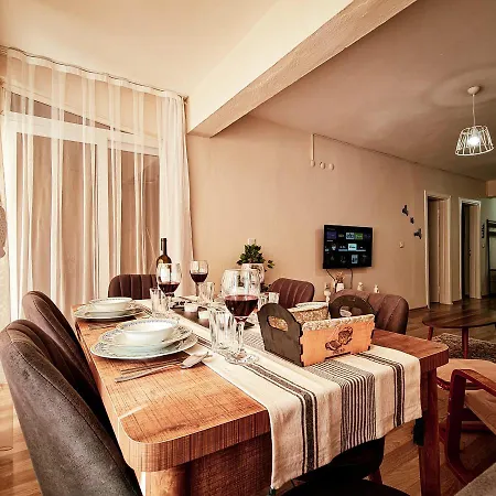 Lara's Apartmán